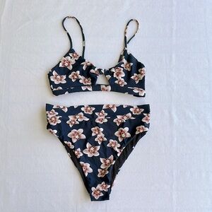 Acacia Swimwear Navy & Pink Floral bikini set - size Sm/Med